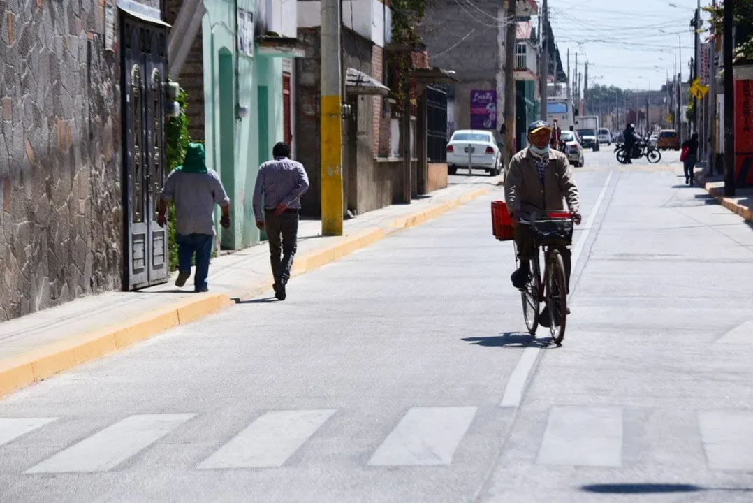 Gobierno de la Ciudad rehabilita calles con concreto hidráulico en zona CAPU 