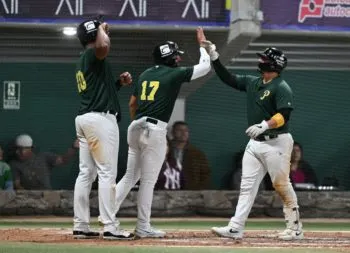 Pericos se queda con el tercer juego de la Baja Series ante Diablos