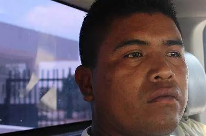 Confirman que son policías los ladrones de autobuses en Ajalpan