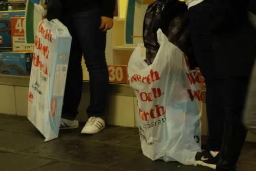 Arrancan apercibimientos a negocios que entreguen bolsas, popotes y unicel