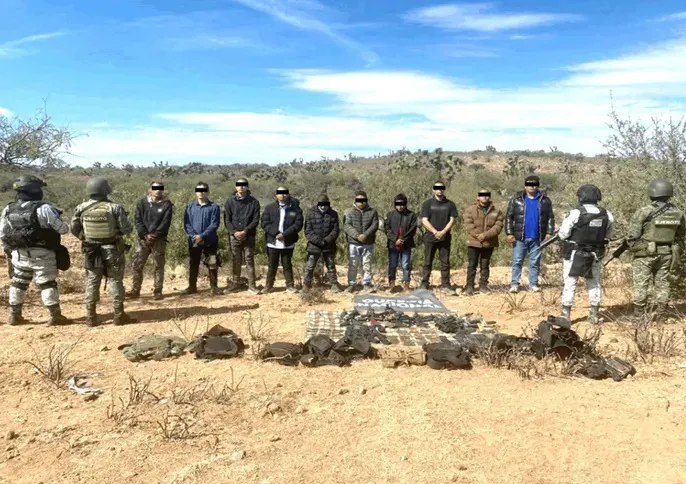 Se llevaron a cabo detenciones y aseguramientos de armas de fuego en diversas entidades federativas