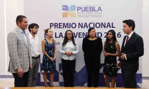 Recibe RMV a ganadores del Premio Nacional de Juventud 2016