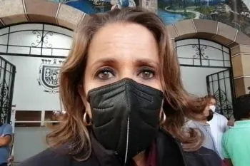 Retrato del Funcionario Delirante (incluye guaruras que van al Súper)