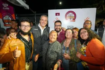 Puebla Brilla en San Jerónimo Caleras; inaugura Ayuntamiento de Puebla modernización de 618 luminarias LED