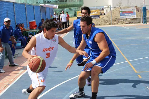 Arrancan con serias aspiraciones Borregos Puebla en baloncesto