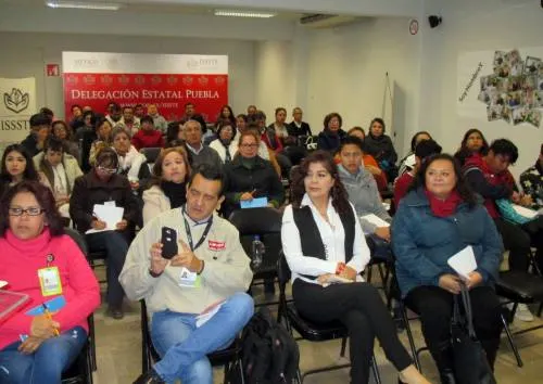 La CNDH imparte talleres a  personal Del ISSSTE Puebla