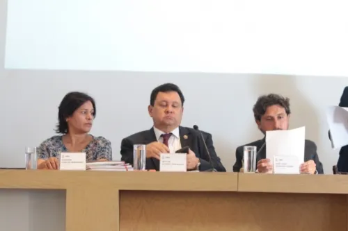 Analizan diputados modificaciones a la Ley Orgánica del Poder Legislativo