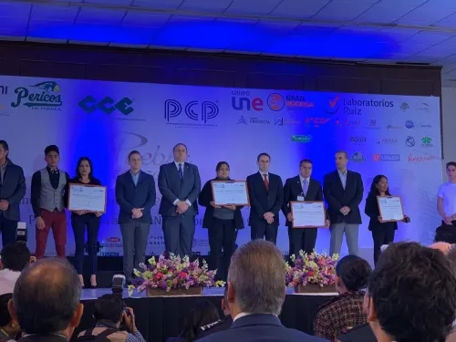 Reconoce IP labor de policías municipales