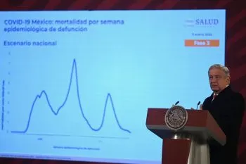 Los contagios en México por ómicron van en aumento, pero no así las defunciones: AMLO