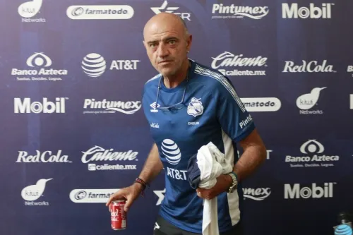 El “Chelís” anda buscando “chamba” en el gobierno de Barbosa