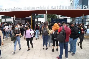 Regresa 100 por ciento de estudiantes a clases presenciales en la BUAP