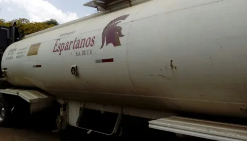Policía Estatal aseguró cuatro unidades