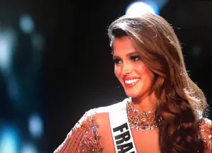 La mujer más bella del mundo es la francesa Iris Mittenaere