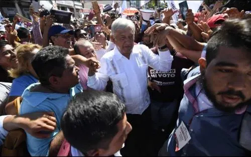 López Obrador reprocha al INE lentitud en resultados del PREP