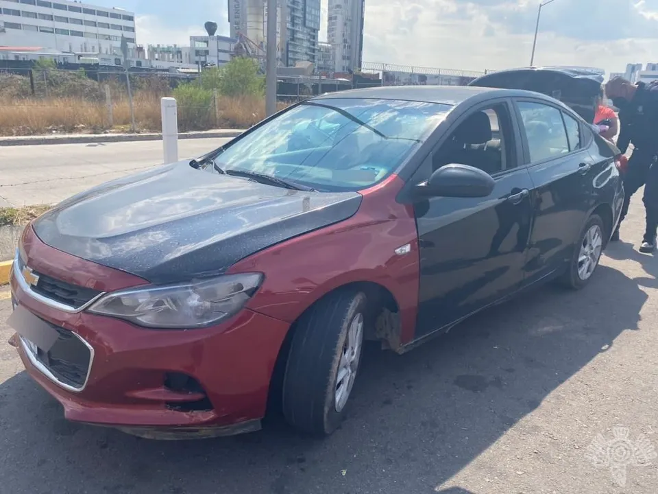 Con cámaras lectoras detectan en la Vía Atlixcáyotl un auto robado