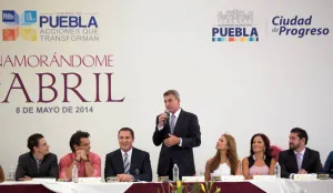 Moreno Valle y Tony Gali dan claquetazo de filme “Enamorándome de Abril”