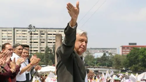 AMLO prevé inversión de 10 mil mdp para rehabilitar refinería de Tula