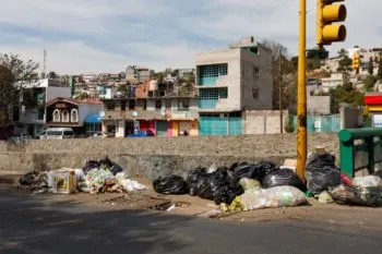 Ayuntamiento de Puebla ha aplicado 905 infracciones a establecimientos por sacar basura fuera de horario