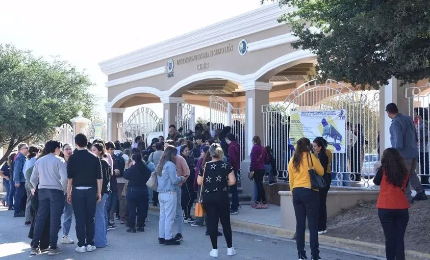 Apuñalan - a - estudiantes