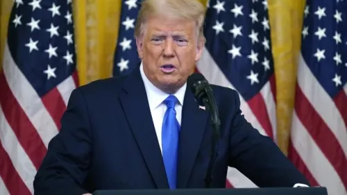 Tribunal de Yemen condena a muerte a Donald Trump por bombardeo en 2018