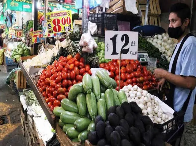 Sale caro comprar la canasta básica en un súper de Puebla: Profeco