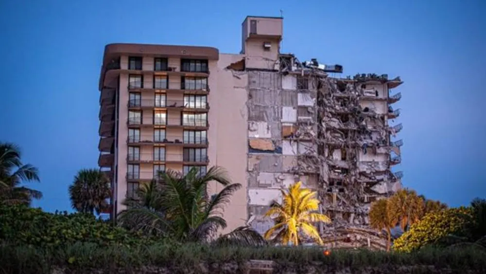 Así fue el momento del derrumbe de un edificio en Miami; hay 51 desaparecidos