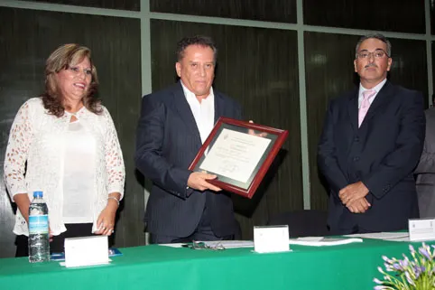 En la consolidación y el avance de la BUAP ni un paso atrás: EAI