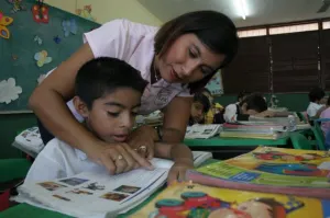 Aumento del 5% a los maestros