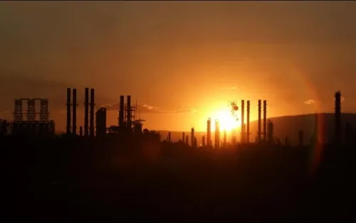 Con plan de Pemex, política energética se revierte: calificadora