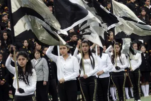 Denuncian padres de familia corrupción al interior del CENHCH