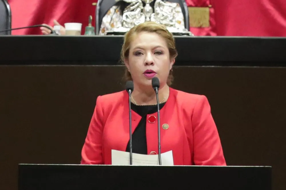 Nelly Maceda