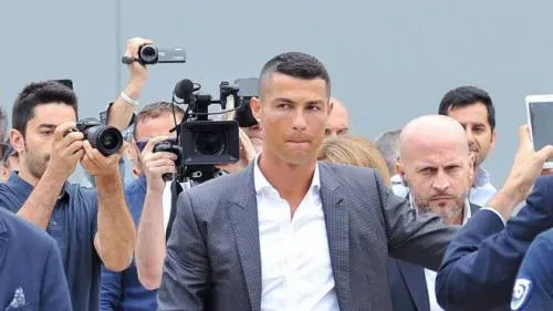 Hacienda devuelve dos millones de euros a Cristiano y la multa queda en 16,7