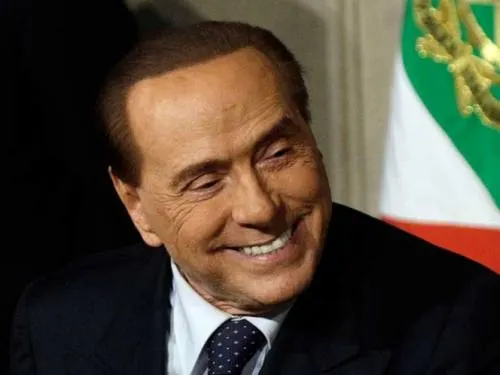 ‘Resucita’ Berlusconi en candidaturas políticas