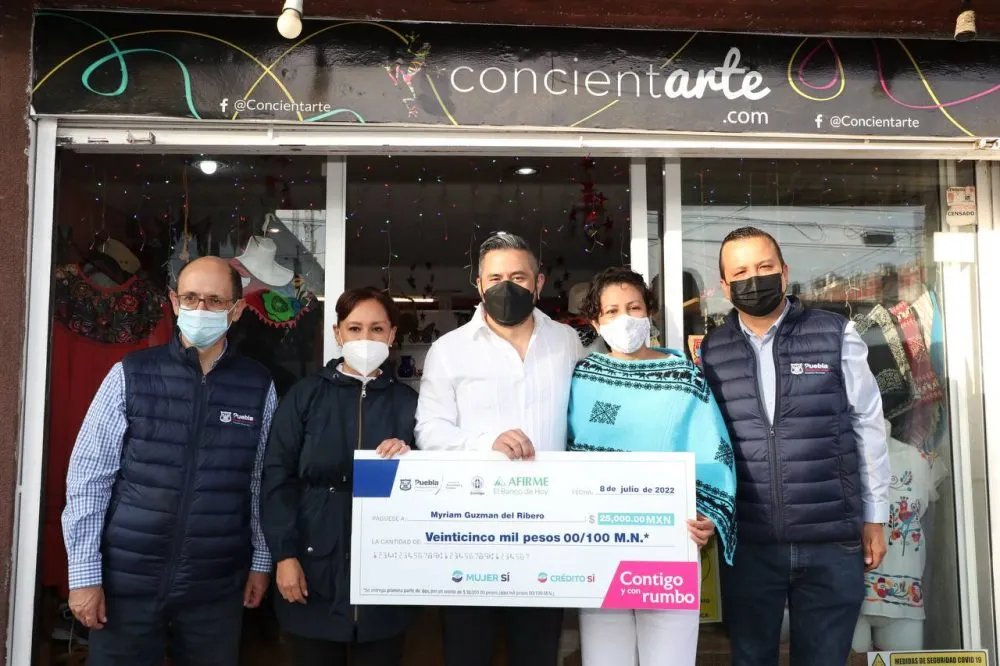 Van 200 “Créditos Contigo” brindados a emprendedores ; ayuntamiento continuará financiando a más poblanos