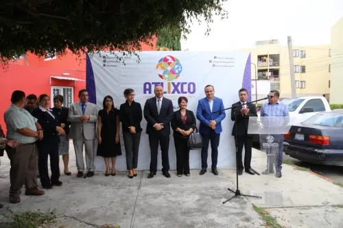 Entrega Guillermo Velázquez rehabilitación de edificio en Infonavit afectado por el sismo