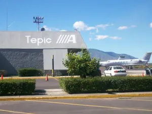 Tras 30 años, pagan a ejidatarios expropiación de tierras por aeropuerto de Tepic