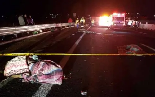 Fatal regreso a casa. Mueren ocho peregrinos tras choque en la México-Puebla