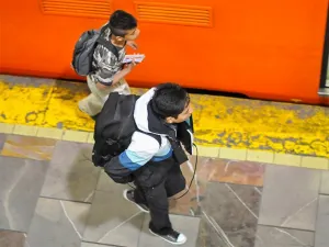 Crece el número de menores vagoneros por operativos contra adultos