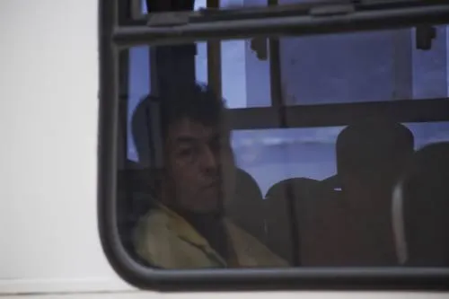 Por tener vidrios polarizados retiran 50 unidades del transporte público