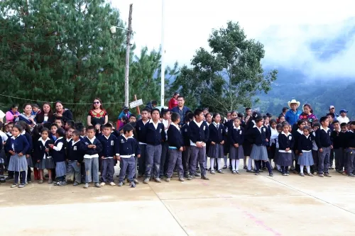 En Ajalpan, Secretaría de Educación entrega primeros apoyos del programa “La Escuela es Nuestra”