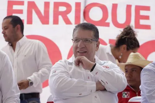 No se puede presionar a los burócratas para que apoyen a la candidata oficial: Doger