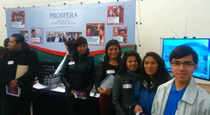 Jóvenes de Prospera califican como positiva la prevención de embarazos