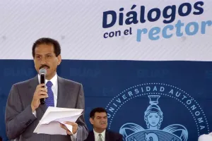 Continúan en la BUAP “Diálogos con el Rector”