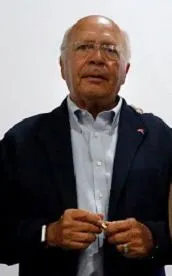 Muere reconocido médico en robo a su casa
