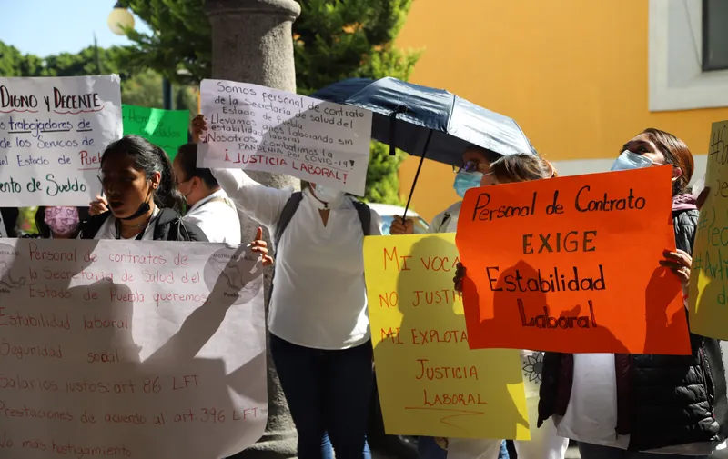 Protestas afuera de la Secretaría de Salud