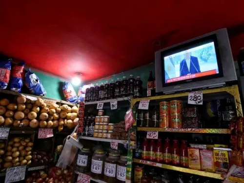 Argentina quita el IVA a alimentos frente a devaluación