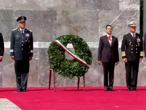Peña Nieto conmemora a Niños Héroes en Chapultepec