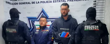 Detiene SSP a dos hombres en posesión de droga y un inhibidor de señal
