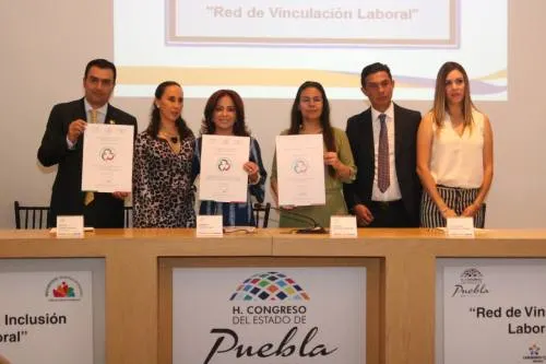 Sistema Estatal DIF recibe distintivo Gilberto Rincón Gallardo