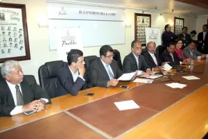 Firma Congreso convenio con Icatep para capacitar a empleados